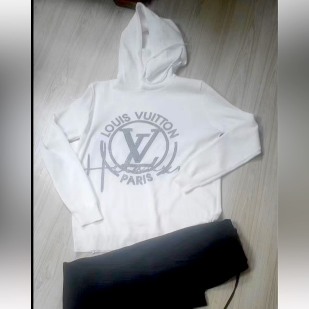 LV sweat set